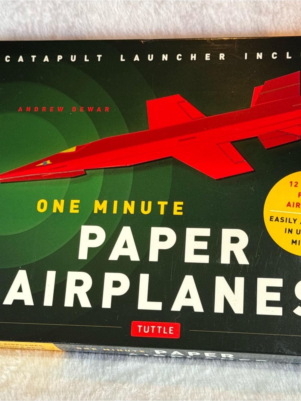 Tuttle One Minute Paper Airplanes - Red
